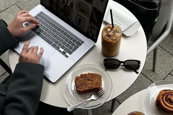 تایپ انواع متون رو براتون انجام بدم.