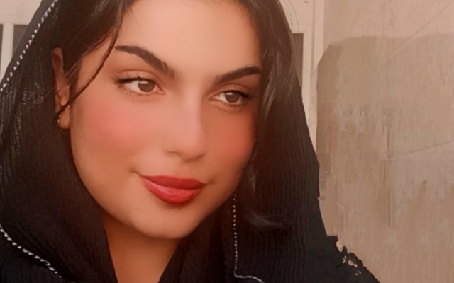 ضبط برای گویندگی و پادکست انجام بدم و یه خروجی با کیفیت بدون خش و نویز ارائه بدم